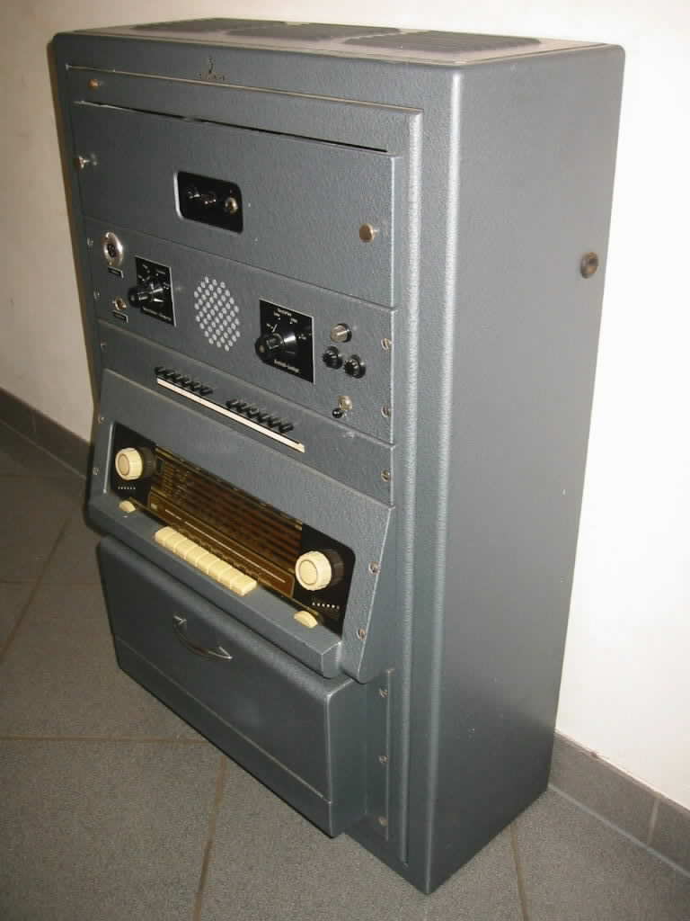 Klangfilm Siemens Eurodyn 6SELA 100V Rack amplifier tube preamp