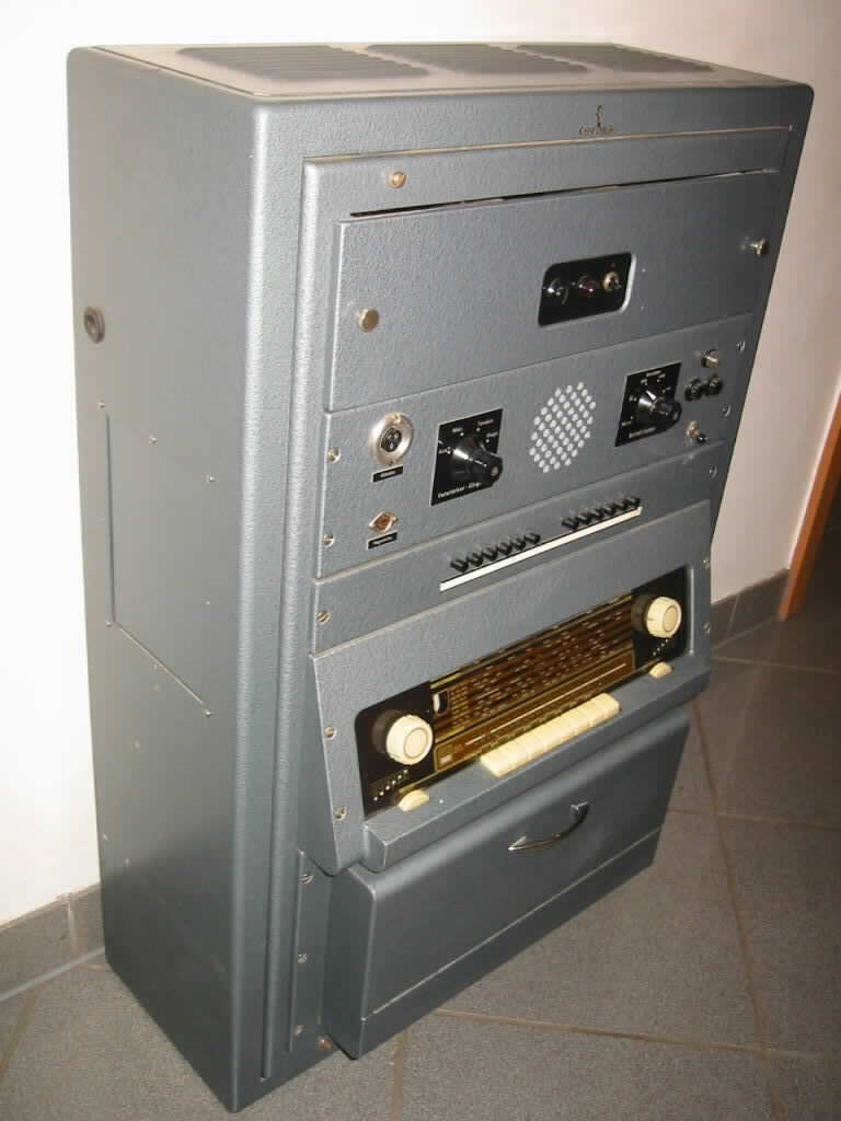 Klangfilm Siemens Eurodyn 6SELA 100V Rack amplifier tube preamp