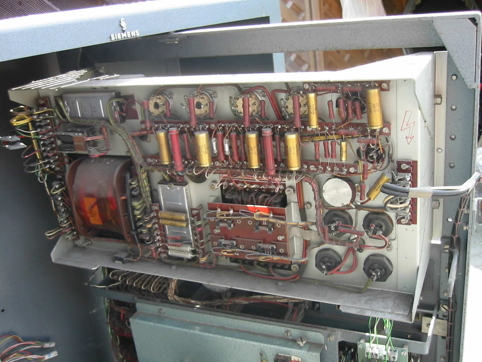 Klangfilm Siemens Eurodyn 6SELA 100V Rack amplifier tube preamp