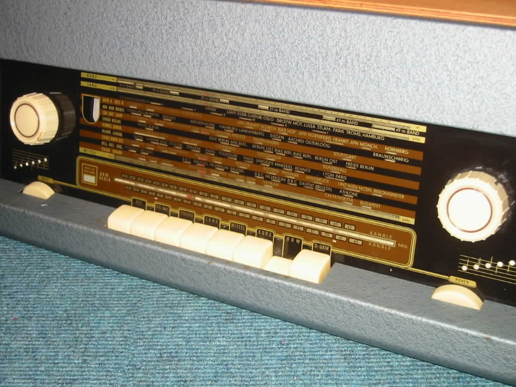 Klangfilm Siemens Eurodyn 6SELA 100V Rack amplifier tube tuner radio receiver