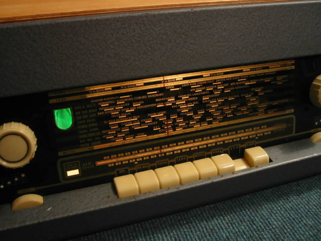 Klangfilm Siemens Eurodyn 6SELA 100V Rack amplifier tube tuner radio receiver