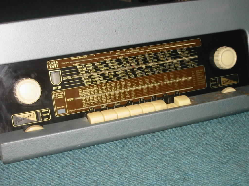 Klangfilm Siemens Eurodyn 6SELA 100V Rack amplifier tube tuner radio receiver