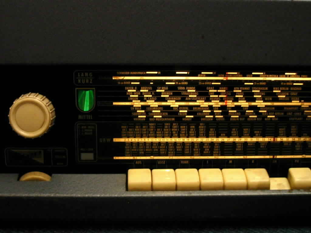 Klangfilm Siemens Eurodyn 6SELA 100V Rack amplifier tube tuner radio receiver