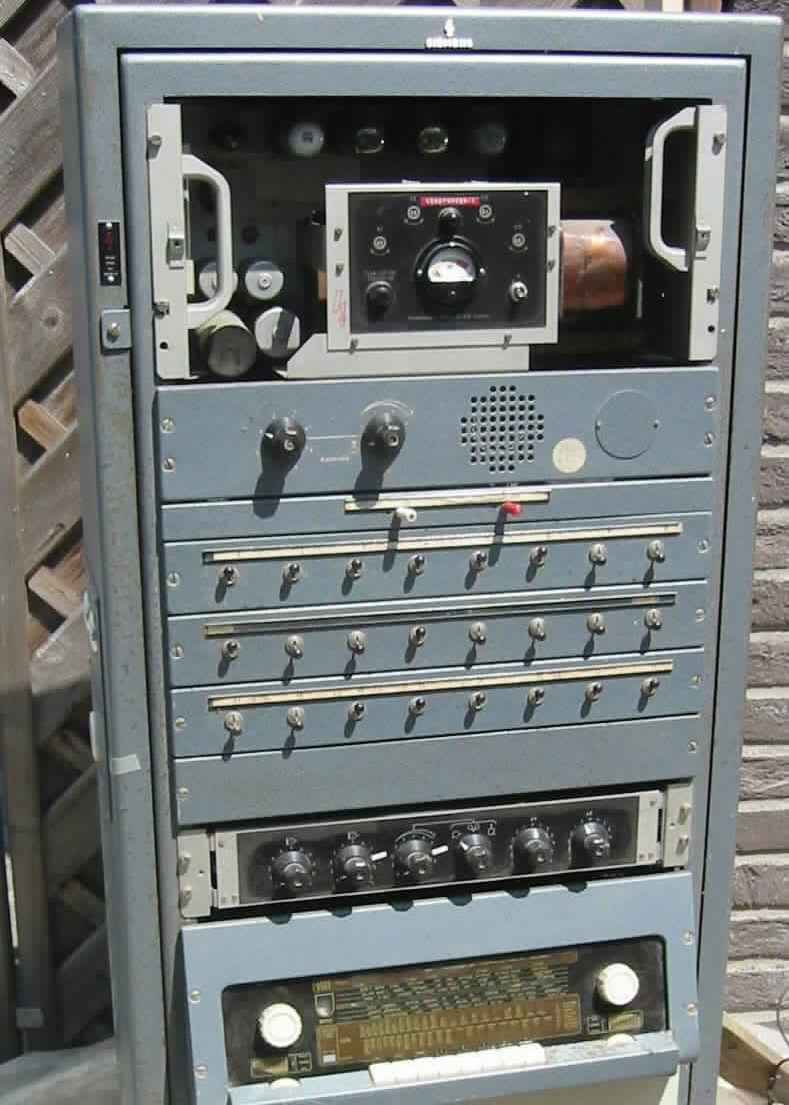 Klangfilm Siemens Eurodyn 6SELA 100V Rack amplifier tube tuner radio receiver