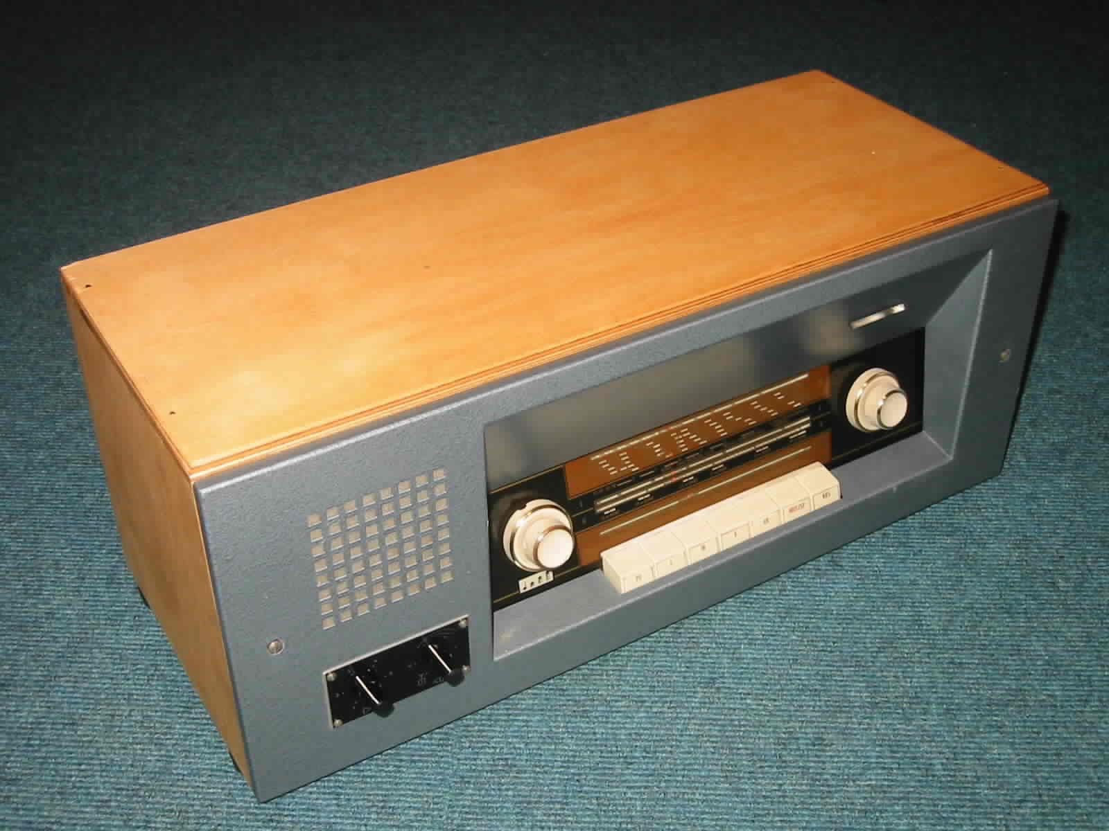 Klangfilm Siemens Eurodyn 6SELA 100V Rack amplifier tube tuner radio receiver