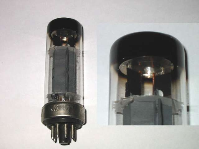 Philips EL34 6CA7 with metal base Einhoven SYA code